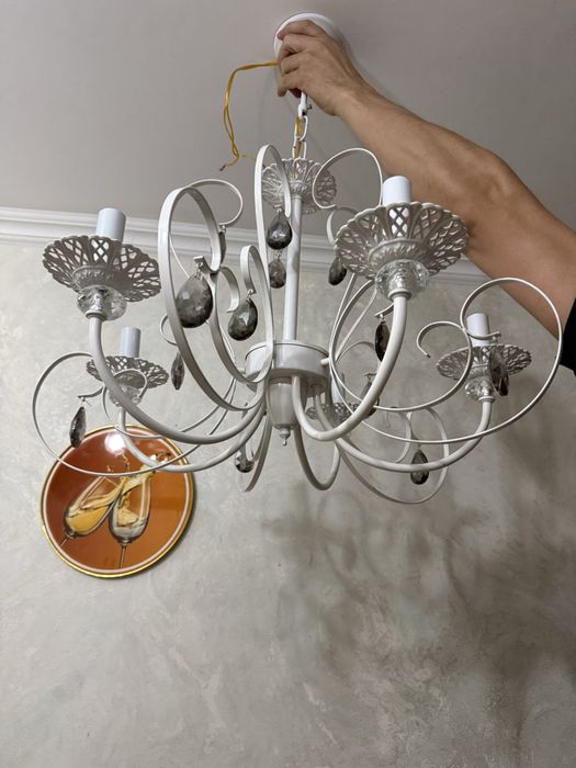 Продам люстра классика