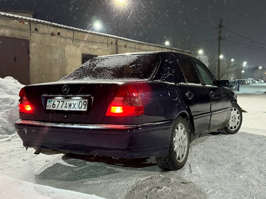 Mersedes-Benz C200 W202