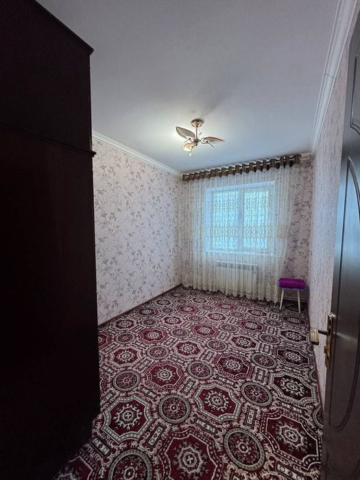 3 хонали 2 этажида квартира оилага ижарага берилади! Тенис корт.