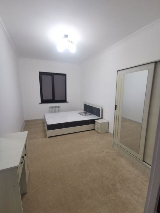 Урикзар базар. Новостройка. 2-комнатная 58кв.метр. С новый меб техник