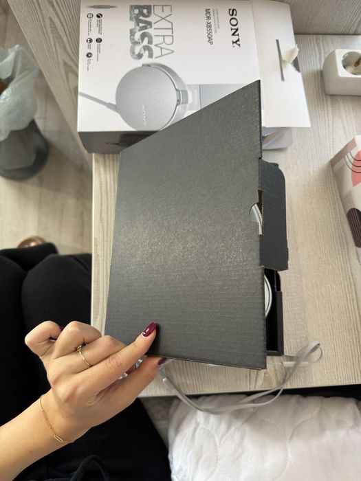 Слушалки SONY MDR-XB550AP