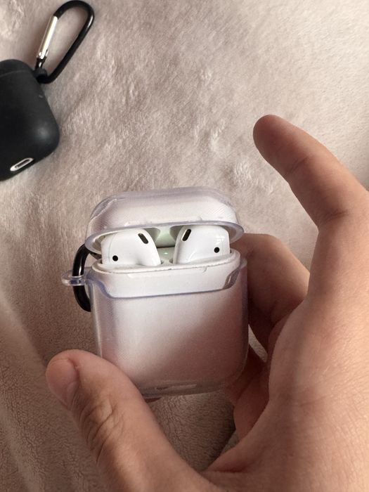 Продам air pods