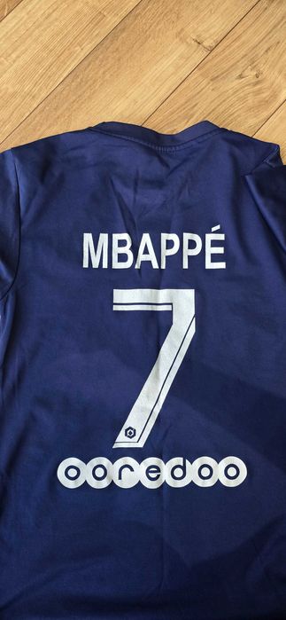 Футболни екипи за момче