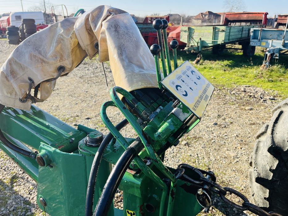 Brat excavator, escavator pentru tractor cu cupa, gheare gunoi, pompa