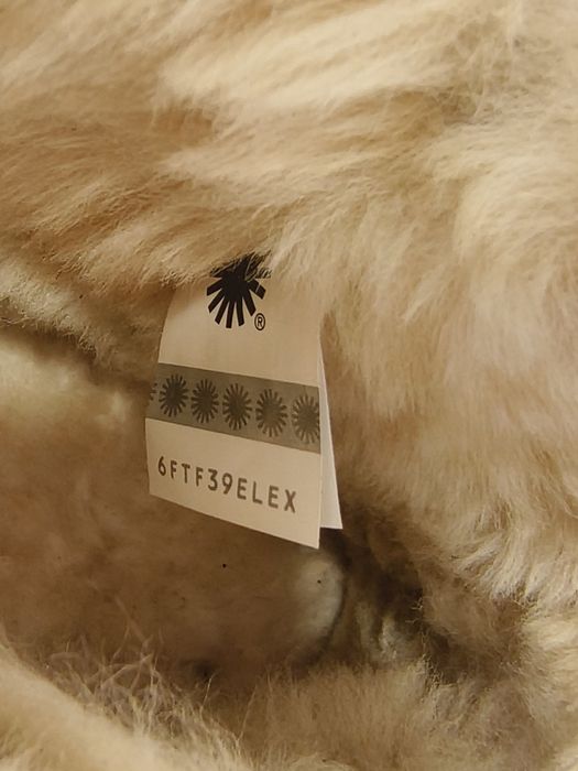 Cizme UGG Mini Bailey Button II