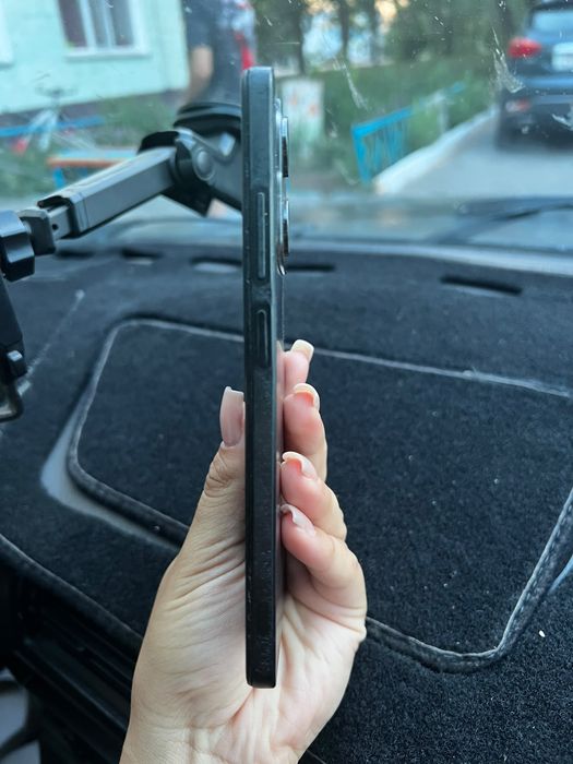 Продам poco x5 pro 5g