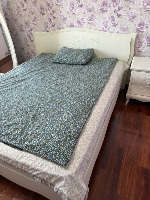 Продам спальный гарнитур для девочек