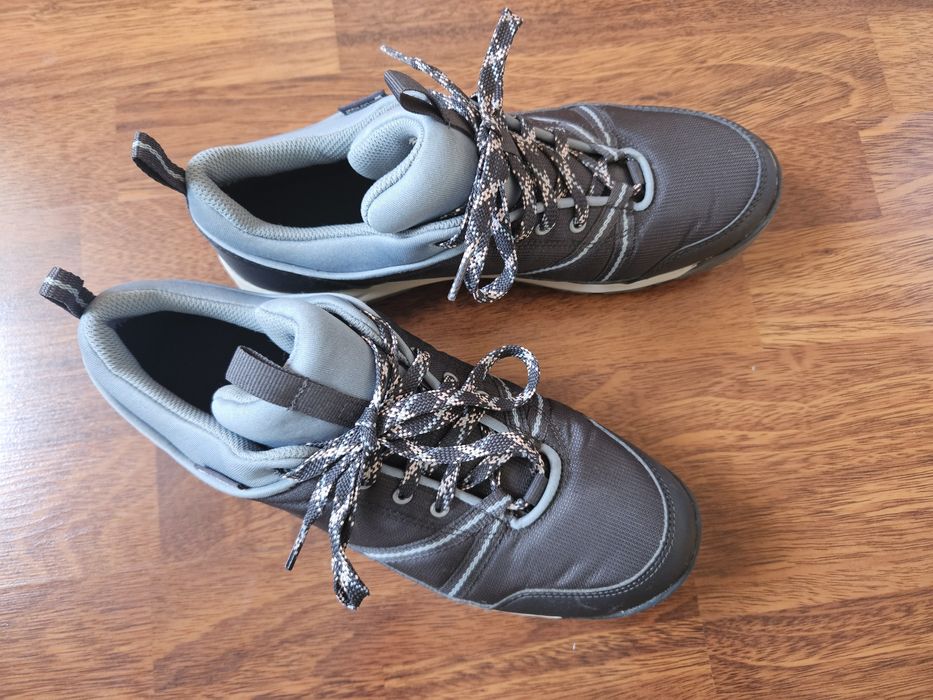 Bocanci impermeabili Quechua