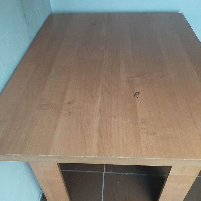 Продам стол 1×1 .