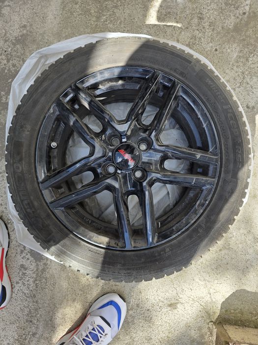 Vând/ Schimb 4 jante de aliaj Renault Dacia Kia Hyundai etc 4x100 R16 (6,5Jx16 ET 46 CB 63.3) cu 4 cauciucuri iarnă Hankook