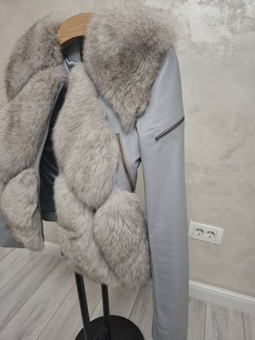 Haina de blana vulpe si piele naturala mărimea S