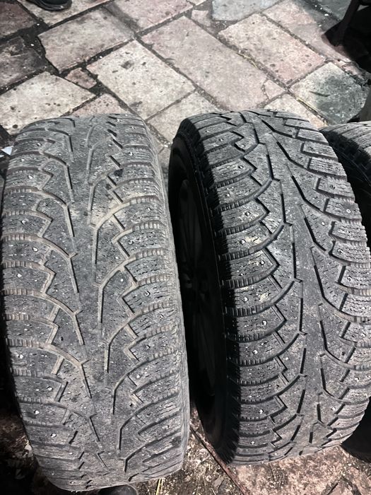 Продам диск на 17 с резиной