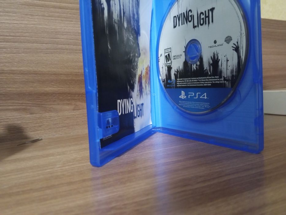 Продам диск на пс4 Dying light