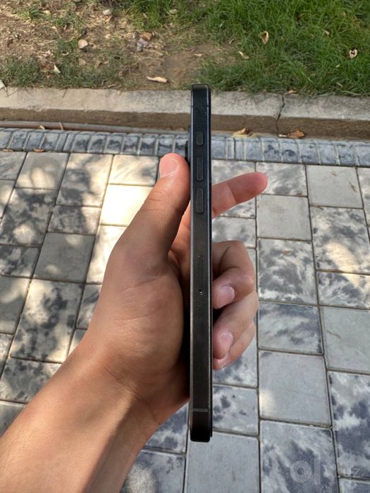 Iphone 15 pro max 256 gb 76 batare