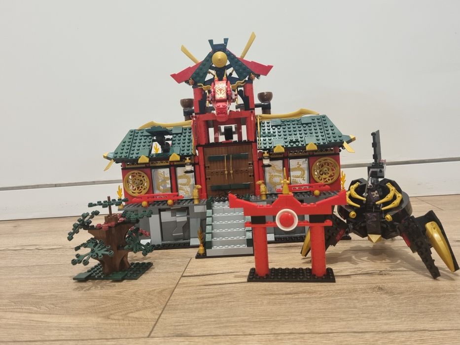 Лего 70728 Битва за город ниндзяго