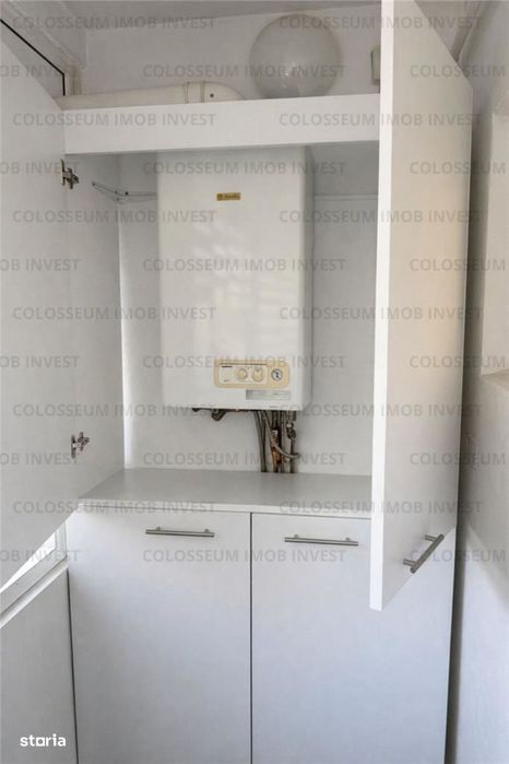 Zona Tractorul apartament 2 camere decomandat,balcon