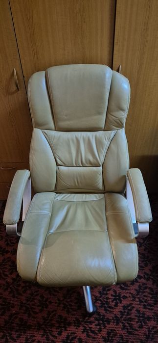 Vând scaun de birou