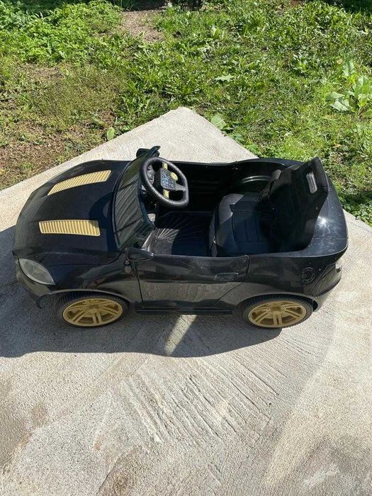 Vând mașină electrică pt copii