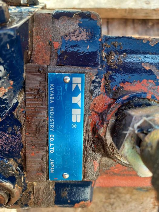 Pompa hidraulica MSF-23N-V Kayaba Industry