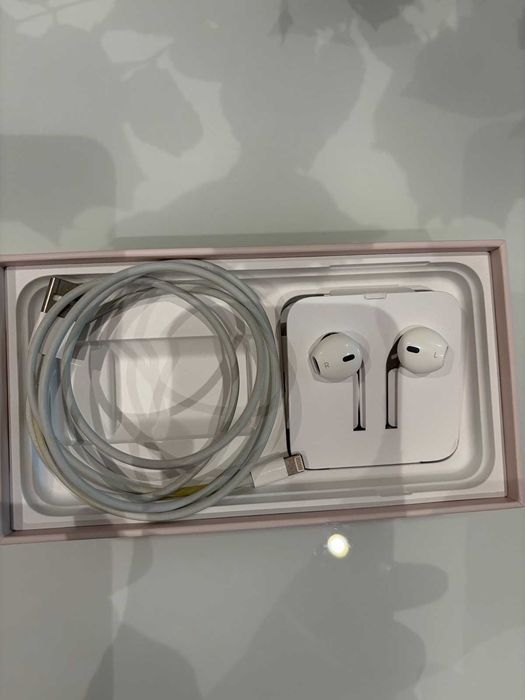 iPhone 8 Plus, Gold, 64 GB