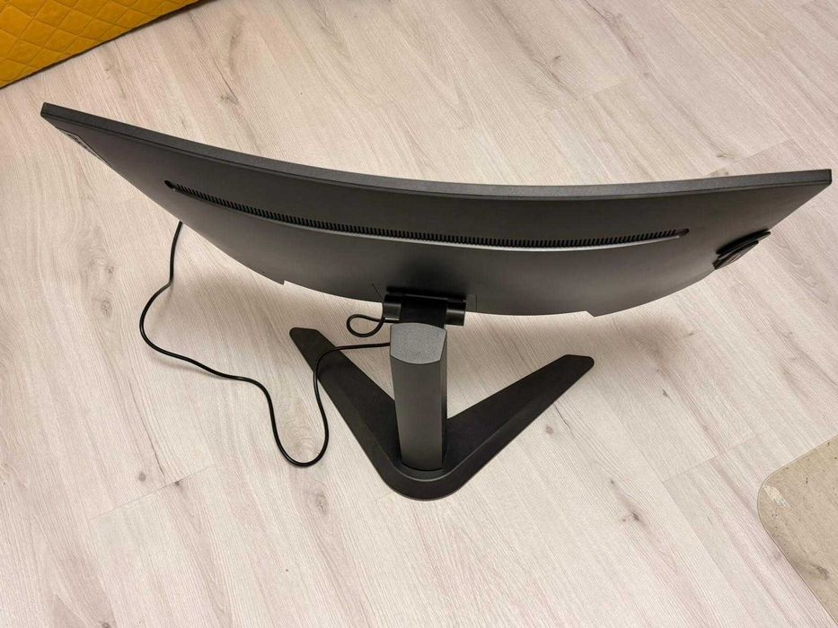 Monitor Gaming LED VA Lenovo 31.5", Curbat, 144 Hz 1 ms G32QC-10