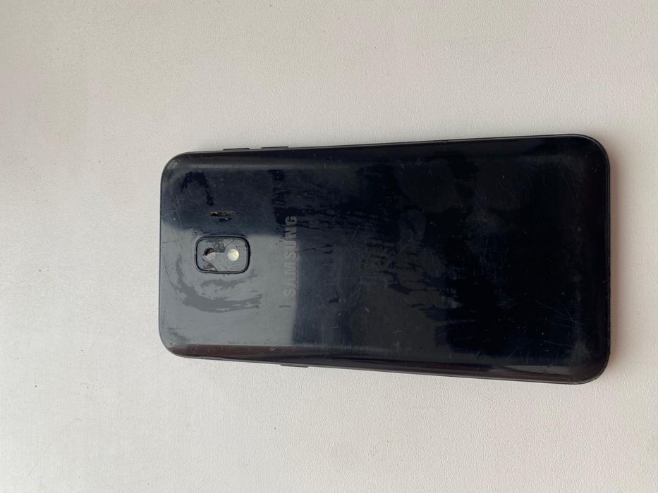 Продам платншеты и телефон