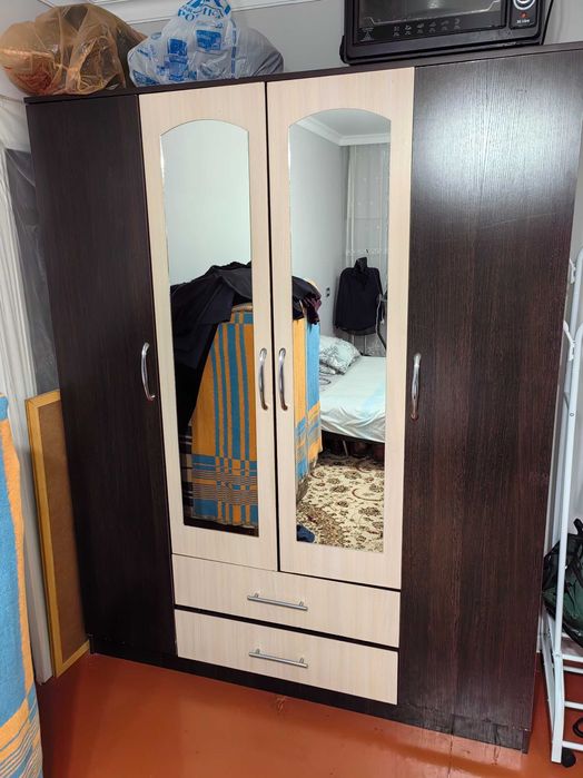 Шкаф для одежды, распашной