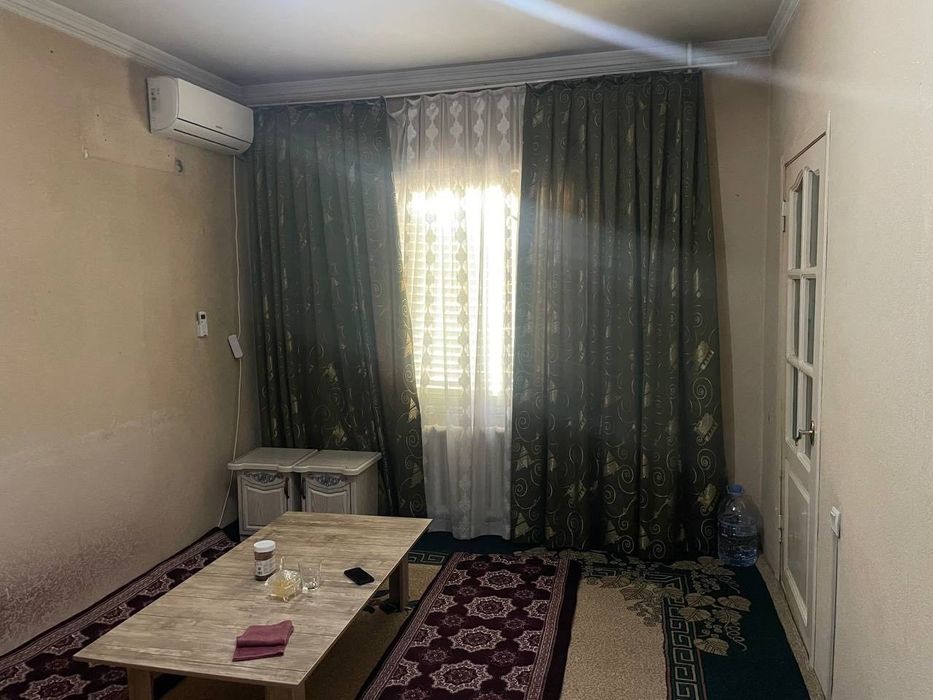 Продаётся кв-ра  1/ 2/ 5эт. Мирабад р-н . Электроапарат Мирабад ЗАГС.