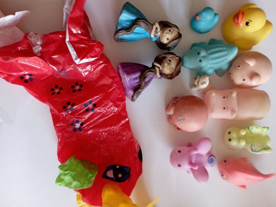Различни играчки за деца