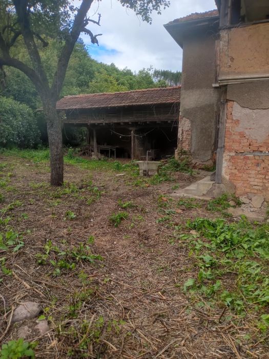 Продава се Къща в с. Железна, Област Монтана - 264 кв.м за 133 €/кв.м - Снимка #1