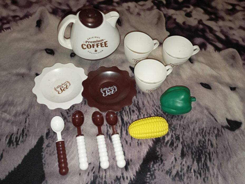 Продам игрушки для девочки