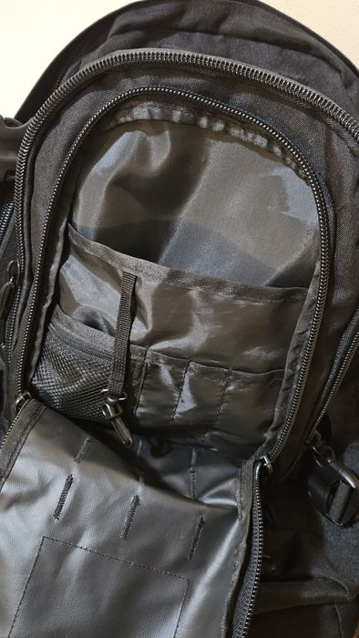 черна тактическа раница 60L