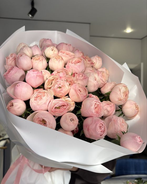 Продам букет из пионовидных роз