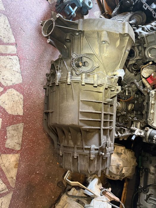 Vand cutie automata Multitronic defecta pentru Audi A4 B8