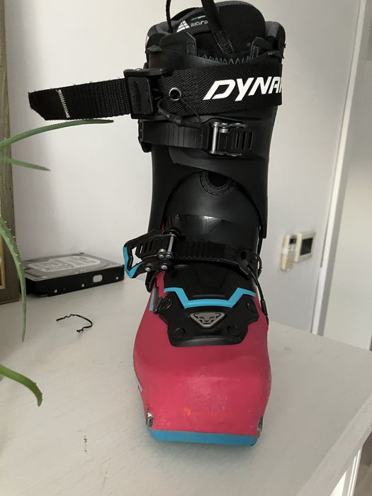 Clăpari de tură DYNAFIT TLT 8 W FLAMINGO