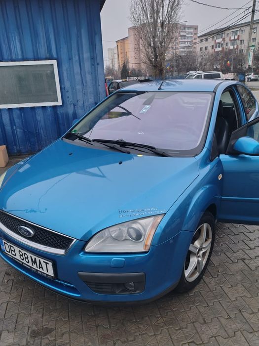Vând Ford Focus II