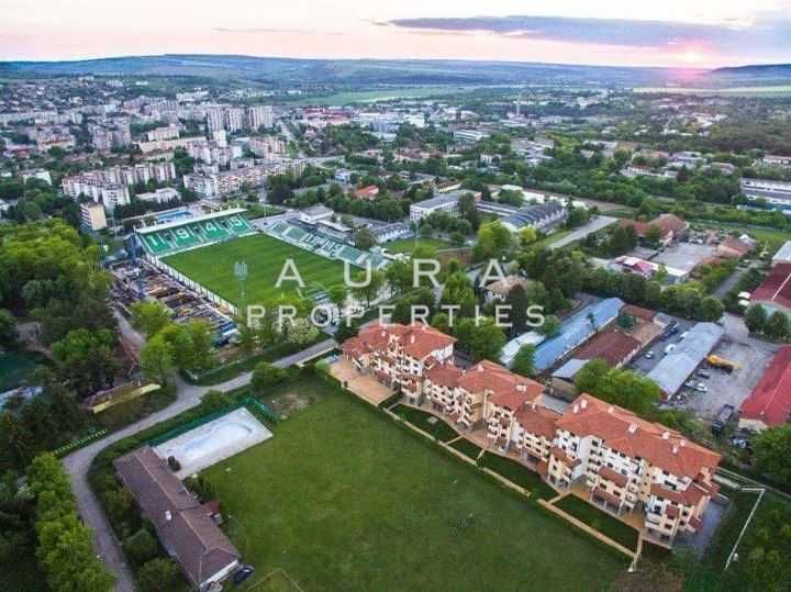 Продава се Тристаен апартамент в Разград, Васил Левски - 103 кв.м за 1065 €/кв.м - Снимка #2