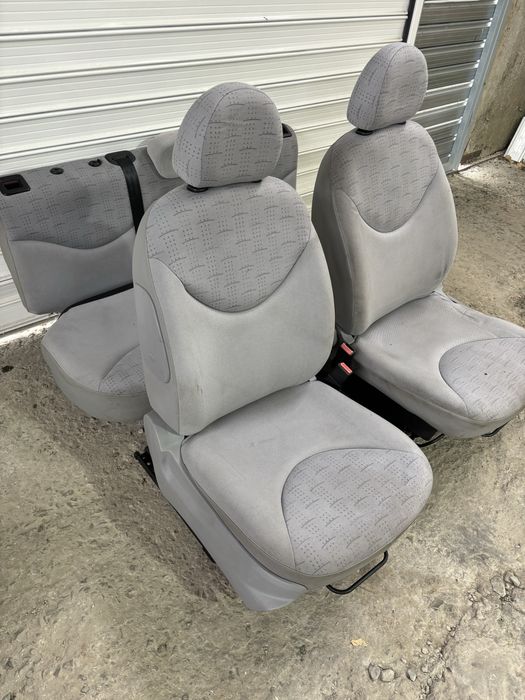 Citroen C3 седалки салон