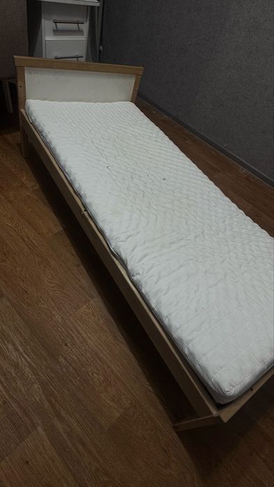 Продам кровати Ikea