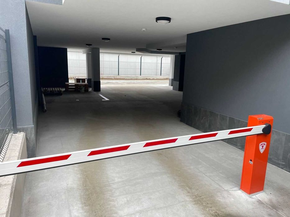 Продава се Тристаен апартамент в Пловдив, Христо Смирненски - 155 кв.м за 1652 €/кв.м - Снимка #14