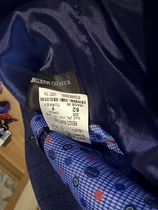 Продам мужской костюм