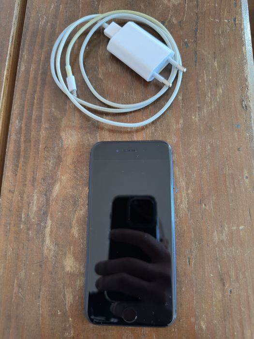 Iphone 7 /Айфон 7 32GB Black / Черен