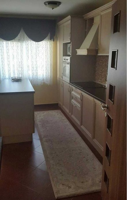 Продава се Тристаен апартамент в София, Витоша - 81 кв.м за 2142 €/кв.м - Снимка #2