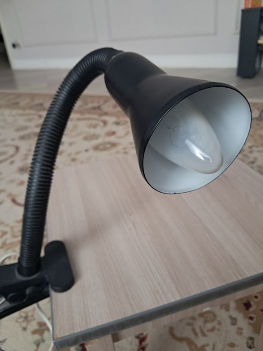 Светильник гибкий прищепка.