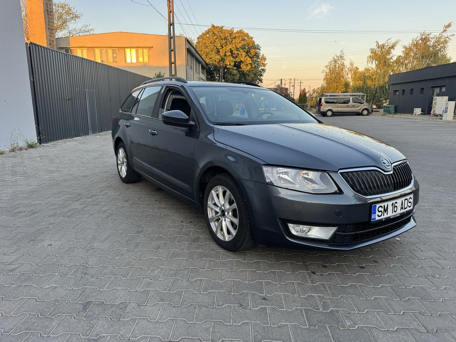 Vând Skoda Octavia