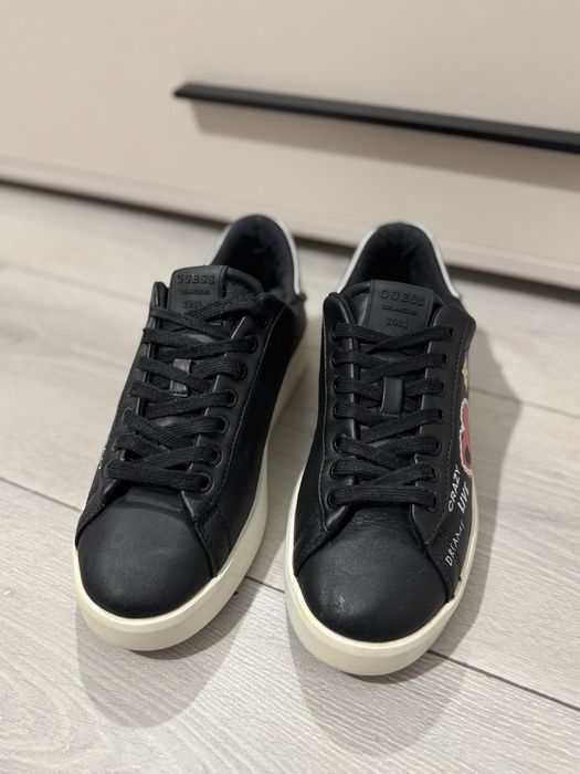Guess negru marimea 38