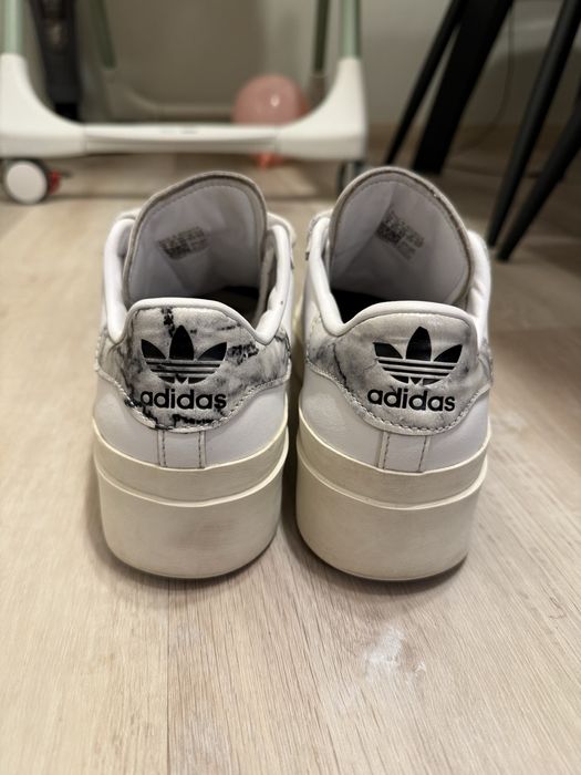 Уникални Adidas Superstar Bonega