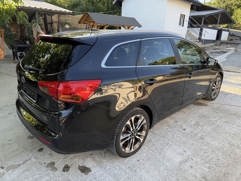 Fata completa  kia ceed 2 2015 1.6 crdi d4fb cutie automata bara far capota bixenon led