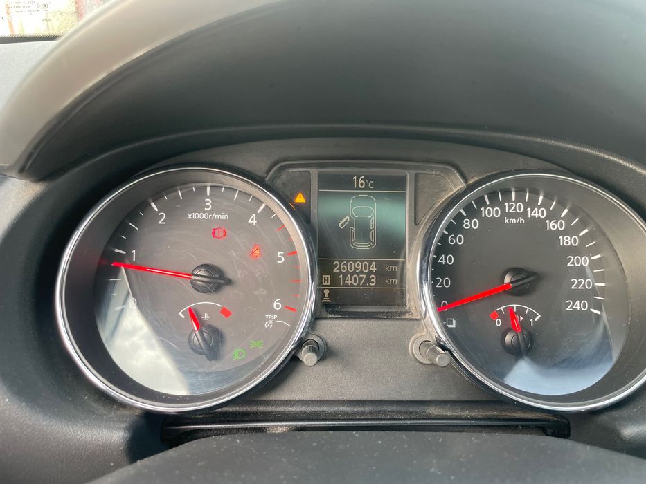 Mașina SUV Qashqai+2 4x4, 1598 cm3, 260.000 km, 2012