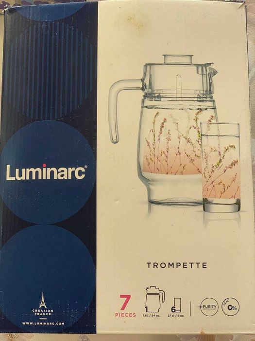 графин с бокалами